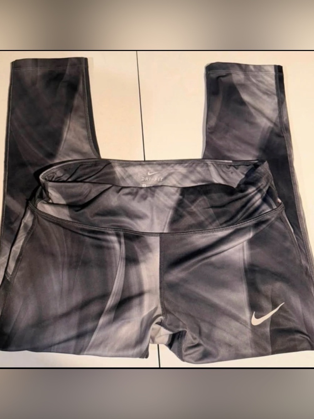 Nike Gray Marble-Print Dri-FIT Capri Leggings